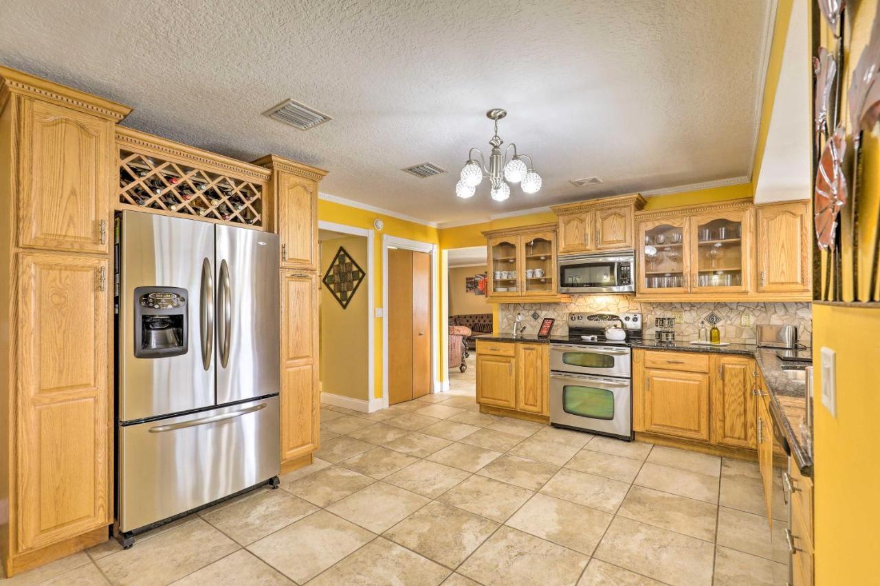 Cozy Home In Heart Of Tampa With Lanai And Pool! 외부 사진